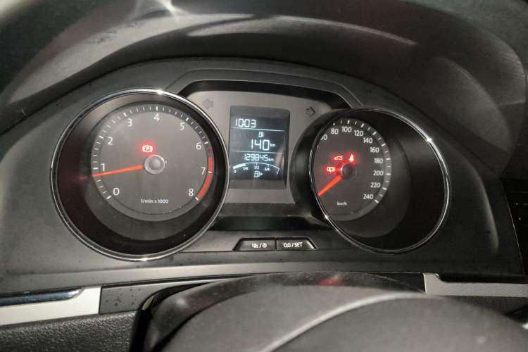 Used Volkswagen Bora 2013 1.6L Manual Fashion Edition Instrument Cluster
