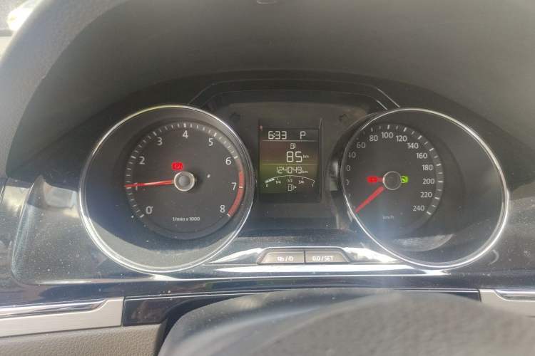 Used Volkswagen Bora 2013 1.6L Automatic Comfort Model Instrument Cluster