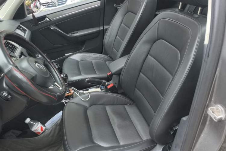 Used Volkswagen Bora 2013 1.6L Manual Comfort Model Left Front Seat
