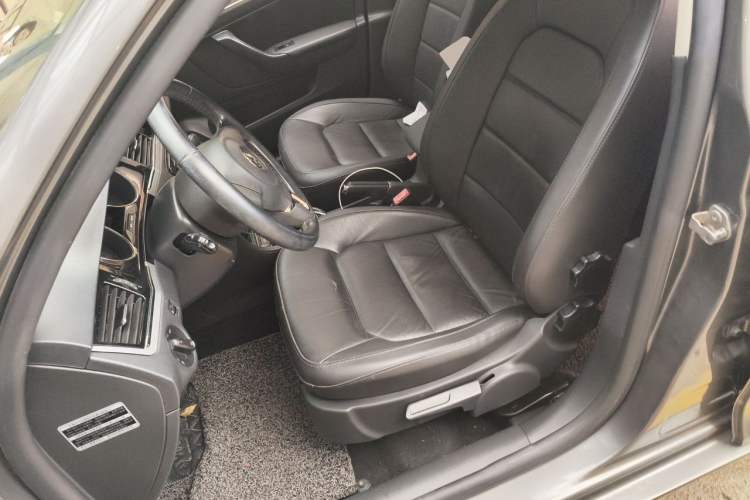 Used Volkswagen Bora 2013 1.6L Automatic Comfort Model Left Front Seat