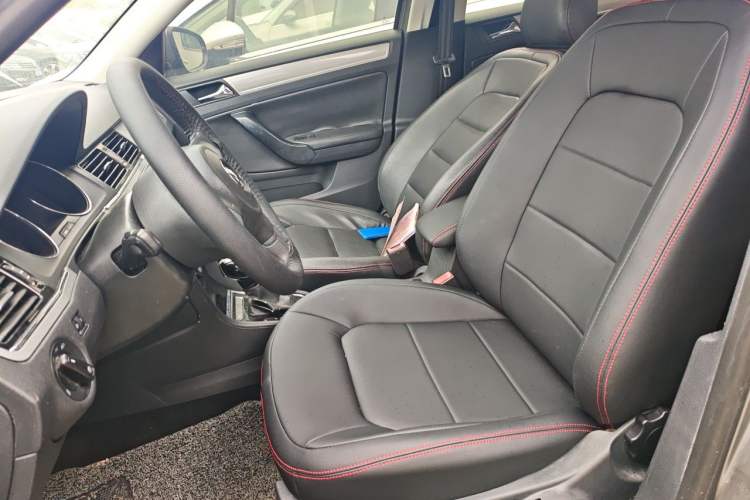 Used Volkswagen Bora 2013 1.6L Automatic Fashion Model Left Front Seat