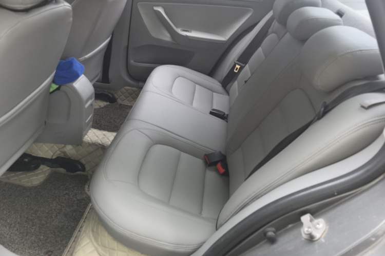 Used Volkswagen Bora 2013 1.6L Automatic Fashion Model Left Rear Seat