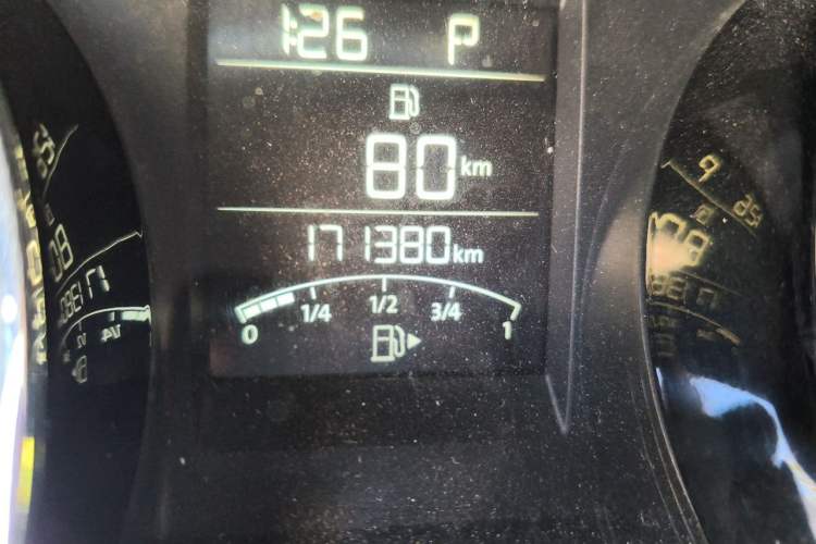 Used Volkswagen Bora 2013 1.4T Automatic Comfort Model Odometer Close Up
