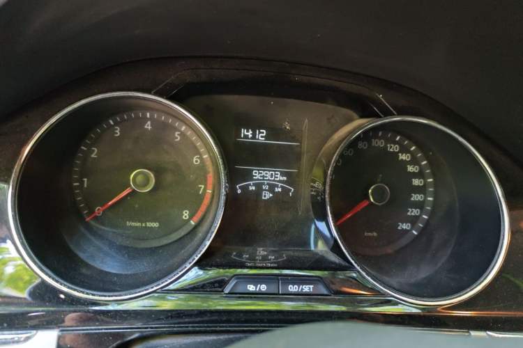 Used Volkswagen Bora 2013 1.6L Automatic Comfort Model Odometer Close Up