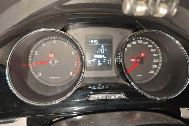 Used Volkswagen Bora 2013 1.6L Manual Comfort Model Odometer Close Up
