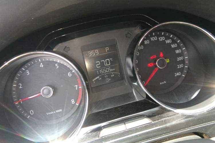 Used Volkswagen Bora 2013 1.6L Automatic Comfort Model Odometer Close Up