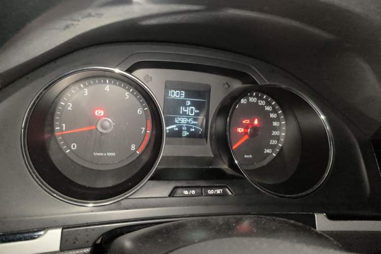 Used Volkswagen Bora 2013 1.6L Manual Fashion Edition Odometer Close Up