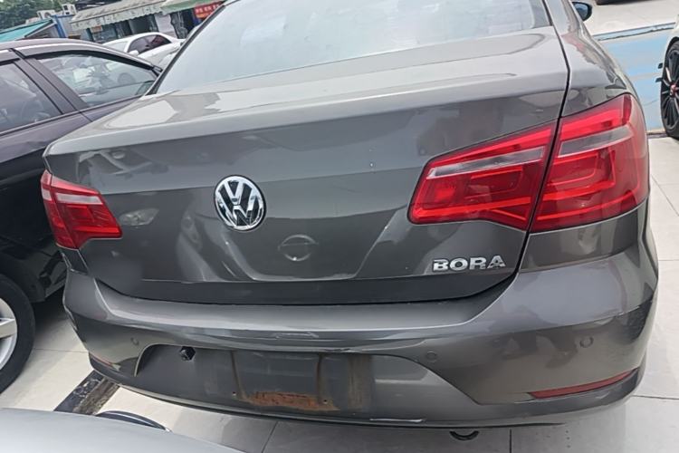 Used Volkswagen Bora 2013 1.6L Manual Fashion Edition Rear