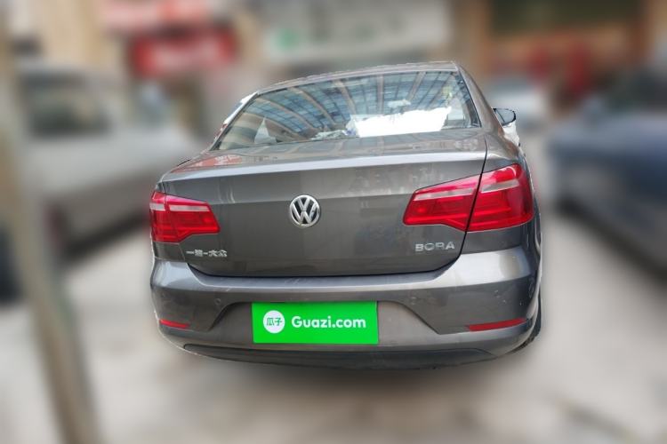 Used Volkswagen Bora 2013 1.6L Manual Fashion Edition Rear