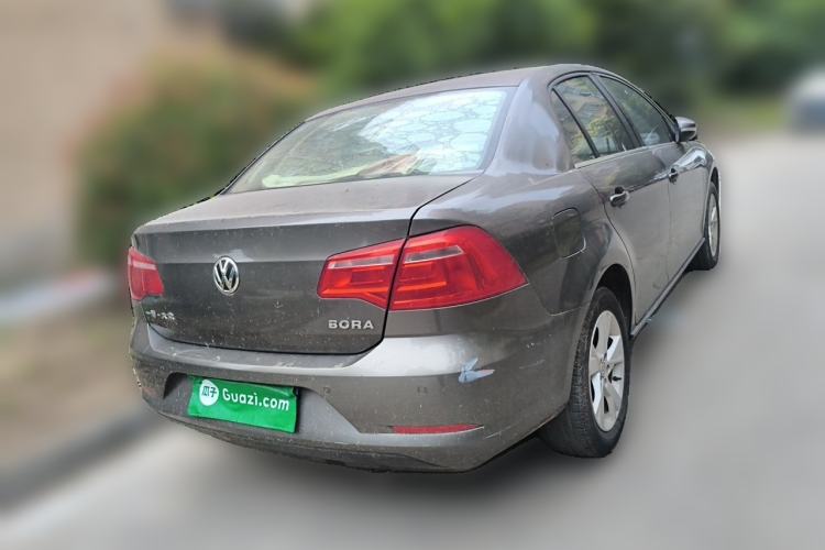 Used Volkswagen Bora 2013 1.6L Manual Comfort Model Rear Right 45 Deg