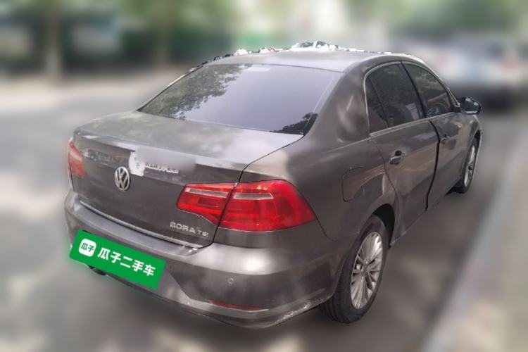 Used Volkswagen Bora 2013 1.4T Automatic Luxury Model Rear Right 45 Deg
