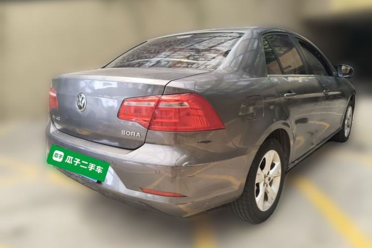Used Volkswagen Bora 2013 1.6L Automatic Comfort Model Rear Right 45 Deg