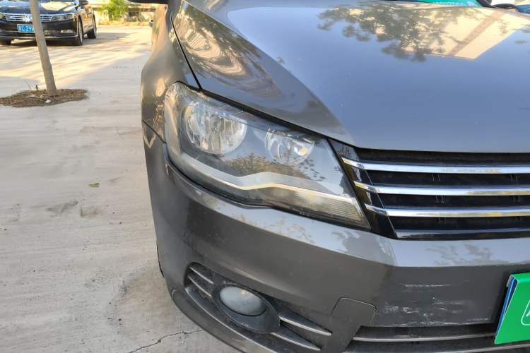 Used Volkswagen Bora 2013 1.4T Automatic Comfort Model Right Front Headlight
