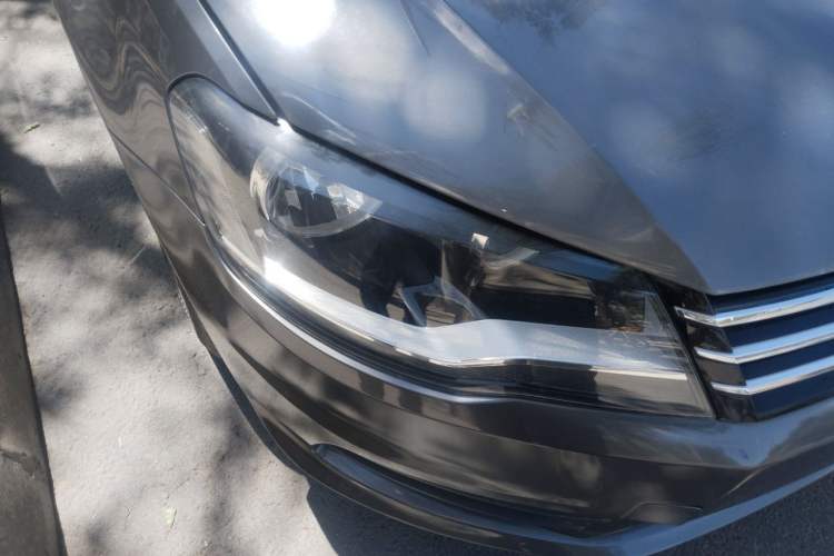 Used Volkswagen Bora 2013 1.6L Manual Fashion Edition Right Front Headlight
