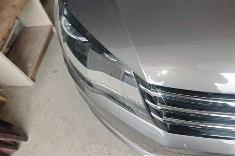 Used Volkswagen Bora 2013 1.6L Manual Comfort Model Right Front Headlight