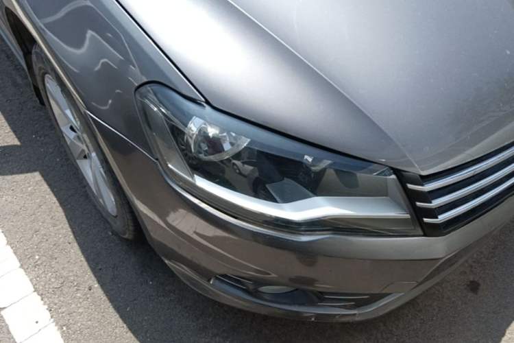 Used Volkswagen Bora 2013 1.6L Automatic Comfort Model Right Front Headlight