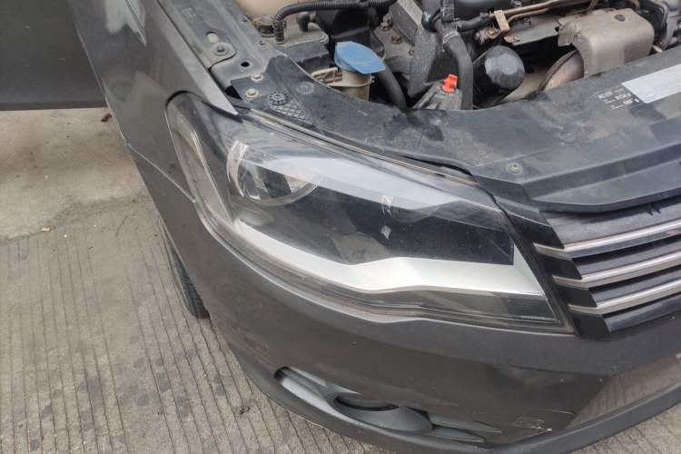 Used Volkswagen Bora 2013 1.4T Automatic Comfort Model Right Front Headlight
