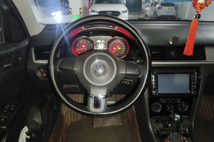 Used Volkswagen Bora 2013 1.6L Automatic Comfort Model Steering Wheel