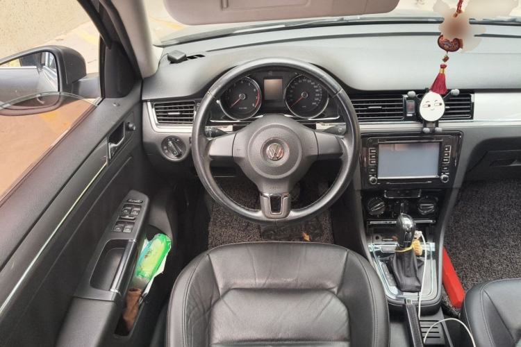 Used Volkswagen Bora 2013 1.6L Automatic Comfort Model Steering Wheel