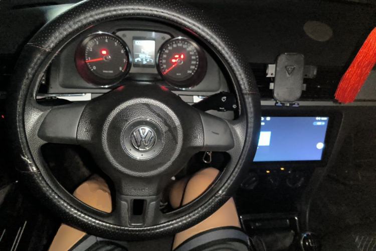 Used Volkswagen Bora 2013 1.6L Manual Fashion Edition Steering Wheel