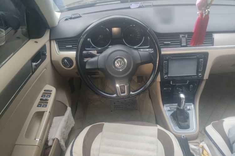 Used Volkswagen Bora 2013 1.6L Automatic Comfort Model Steering Wheel