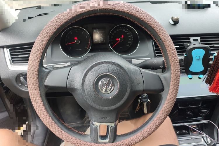 Used Volkswagen Bora 2013 1.6L Manual Fashion Edition Steering Wheel