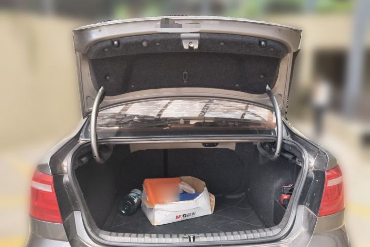 Used Volkswagen Bora 2013 1.6L Automatic Comfort Model Trunk