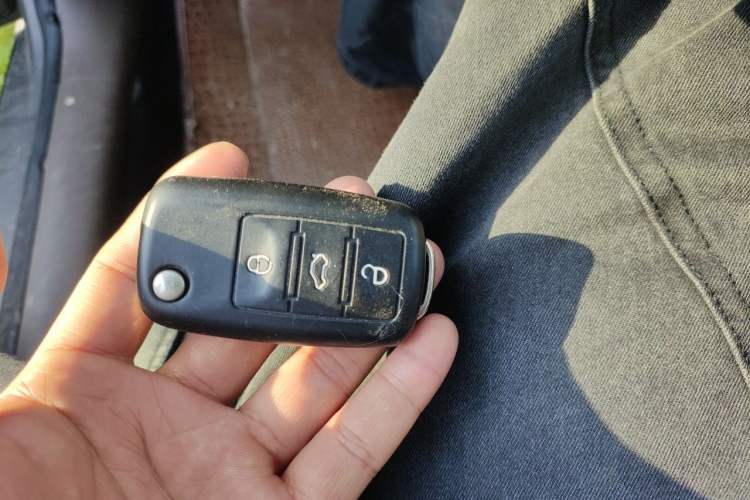 Used Volkswagen Bora 2013 1.6L Automatic Comfort Model Vehicle Key