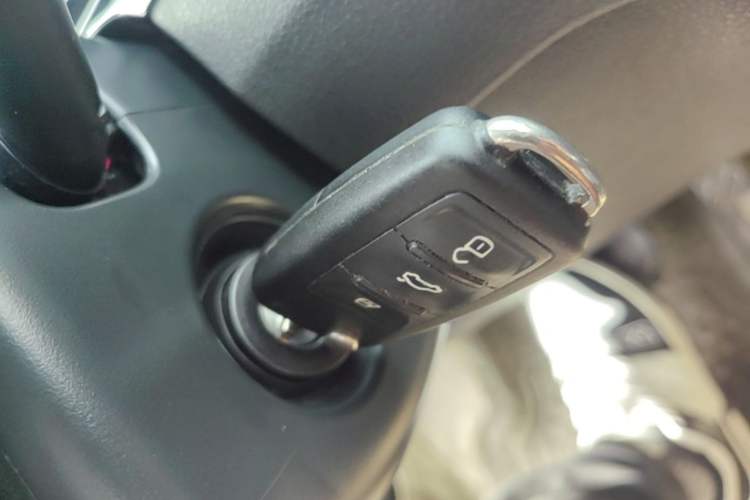 Used Volkswagen Bora 2013 1.6L Automatic Comfort Model Vehicle Key