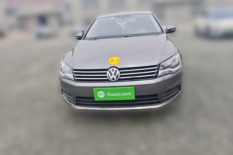 Used Volkswagen Bora 2013 1.6L Manual Fashion Edition Front
