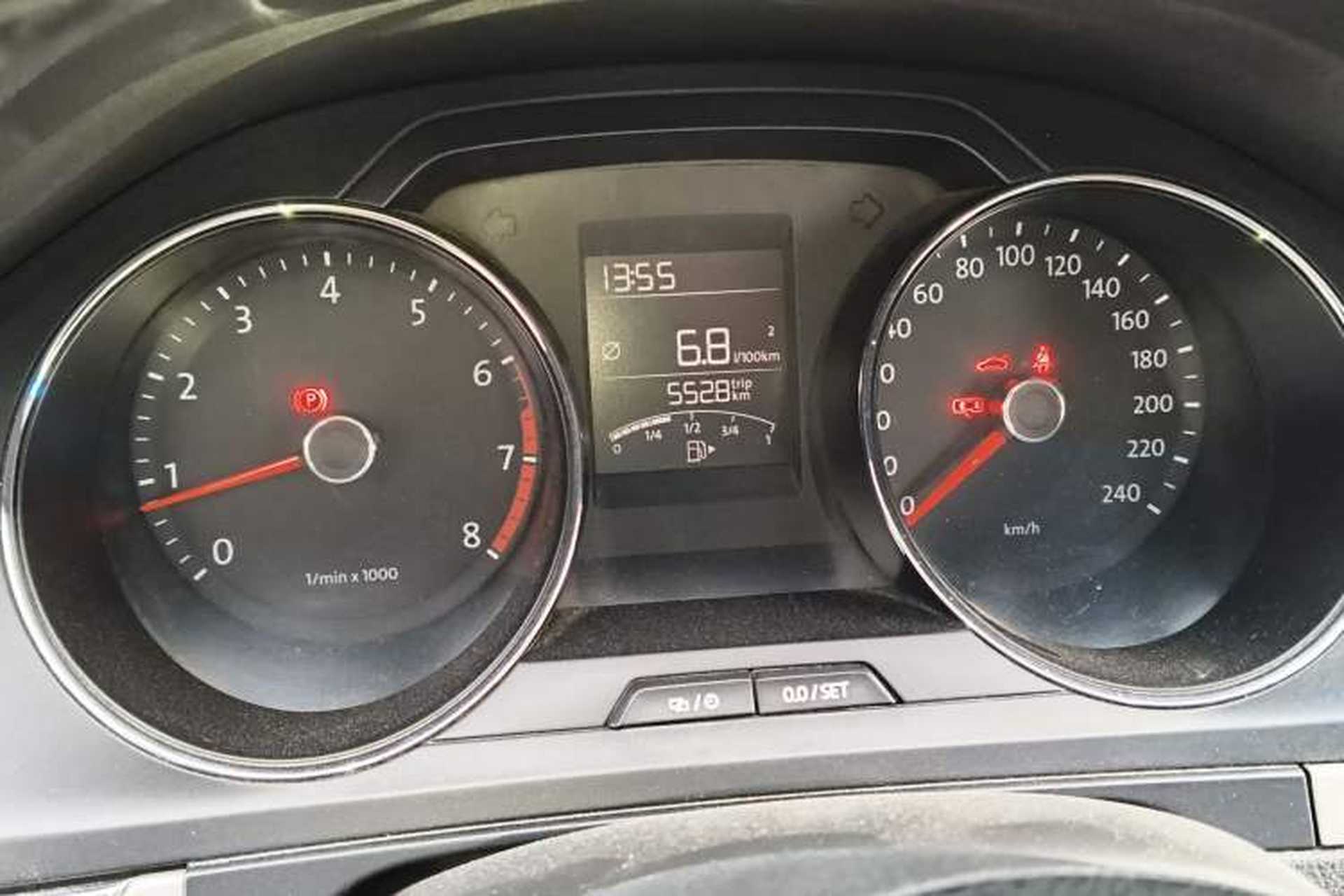 Used Volkswagen Bora 2013 1.6L Manual Fashion Edition Instrument Cluster