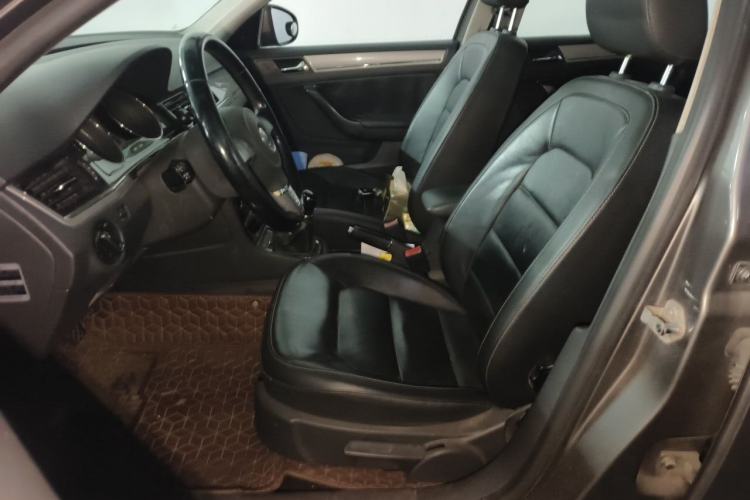 Used Volkswagen Bora 2013 1.6L Manual Comfort Model Left Front Seat