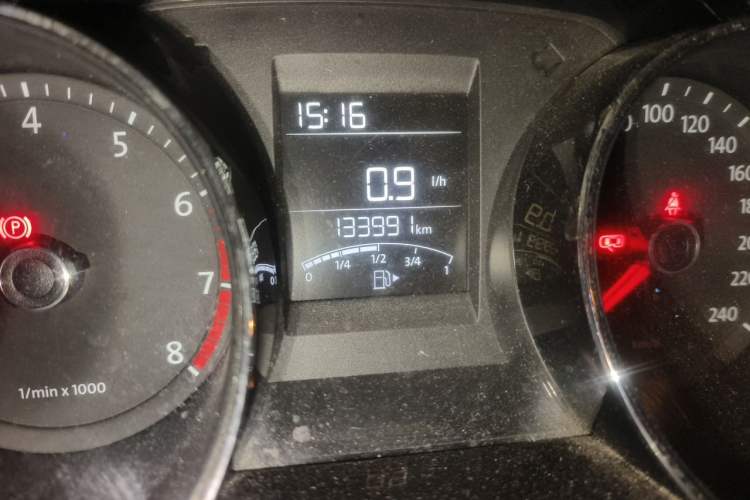 Used Volkswagen Bora 2013 1.6L Manual Comfort Model Odometer Close Up