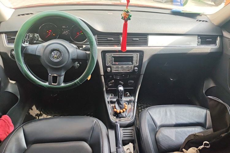 Used Volkswagen Bora 2013 1.4T Automatic Comfort Model Center Console