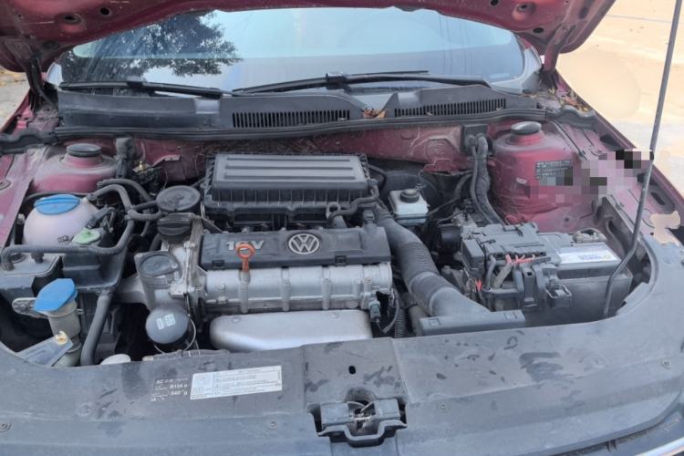 Used Volkswagen Bora 2013 1.6L Automatic Comfort Model Engine Bay