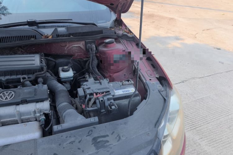 Used Volkswagen Bora 2013 1.6L Automatic Comfort Model Engine Bay Left