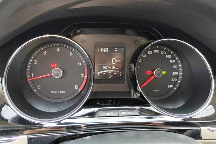 Used Volkswagen Bora 2013 1.4T Automatic Comfort Model Instrument Cluster