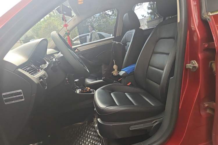 Used Volkswagen Bora 2013 1.4T Automatic Comfort Model Left Front Seat
