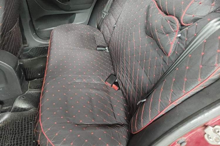 Used Volkswagen Bora 2013 1.6L Automatic Fashion Model Left Rear Seat