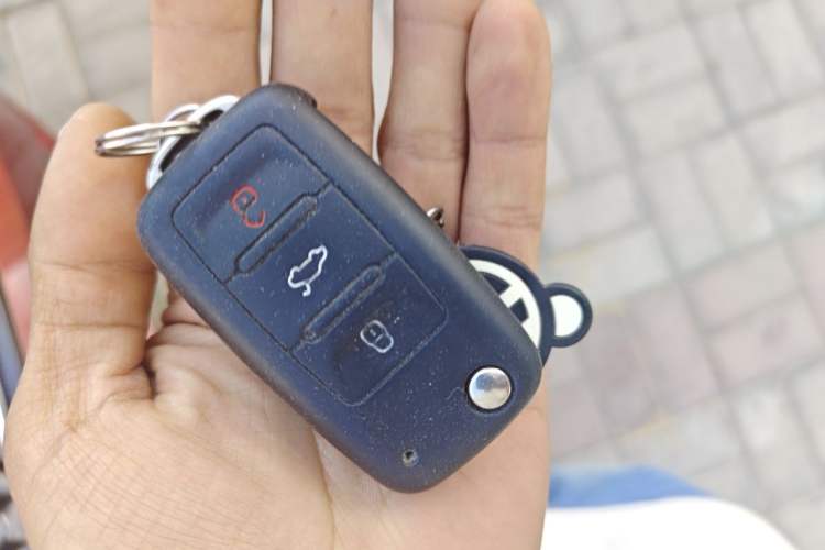 Used Volkswagen Bora 2013 1.6L Automatic Fashion Model Vehicle Key