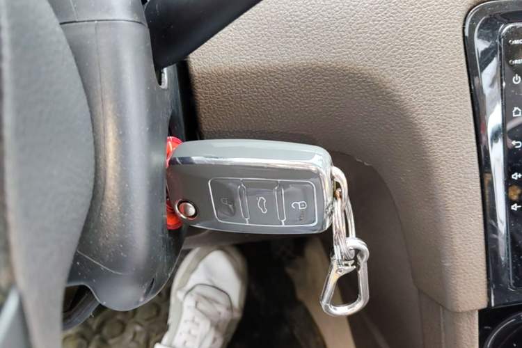 Used Volkswagen Bora 2013 1.4T Automatic Comfort Model Vehicle Key