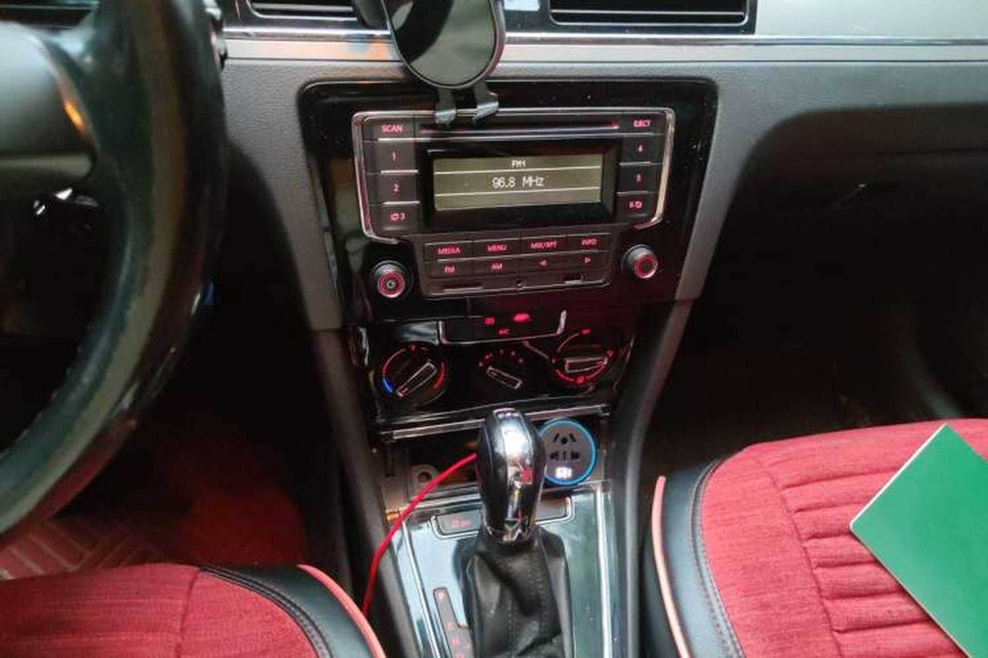 Used Volkswagen Bora 2013 1.4T Automatic Comfort Model Audio And AC Panel