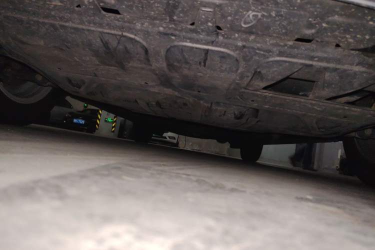 Used Volkswagen Bora 2013 1.6L Automatic Fashion Model Chassis Front