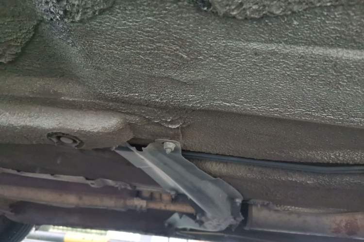 Used Volkswagen Bora 2013 1.6L Manual Comfort Model Chassis Front Left