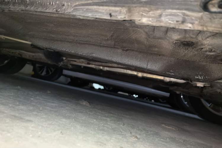 Used Volkswagen Bora 2013 1.6L Manual Comfort Model Chassis Front Right