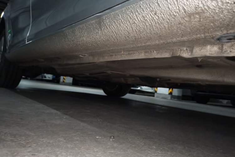 Used Volkswagen Bora 2013 1.6L Automatic Comfort Model Chassis Front Right