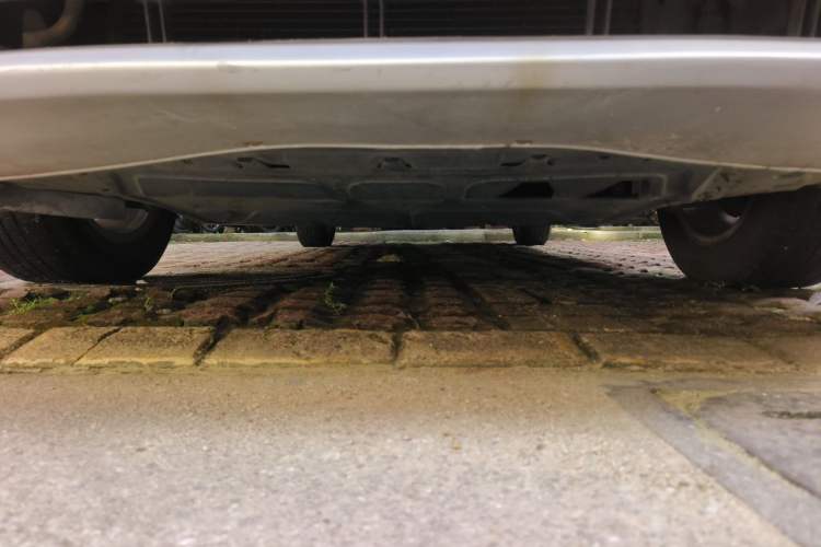 Used Volkswagen Bora 2013 1.6L Automatic Fashion Model Chassis Front
