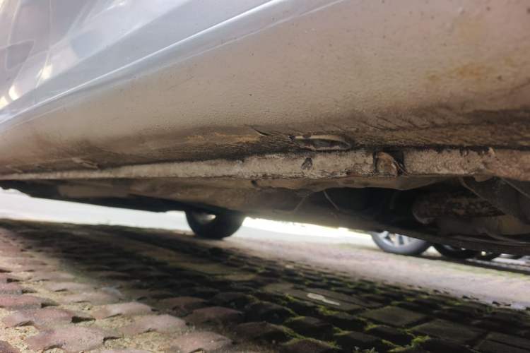 Used Volkswagen Bora 2013 1.6L Automatic Fashion Model Chassis Rear Left