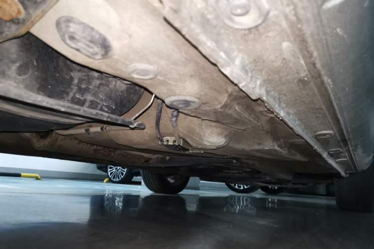 Used Volkswagen Bora 2013 1.6L Automatic Comfort Model Chassis Rear Right