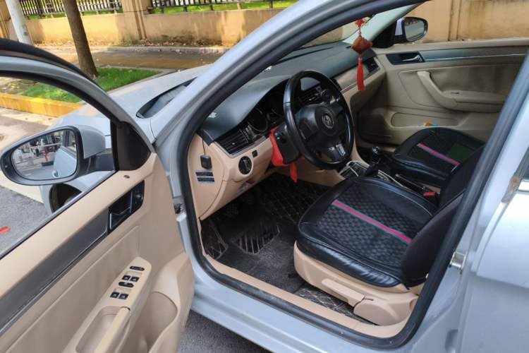 Used Volkswagen Bora 2013 1.6L Manual Comfort Model Driver Seat